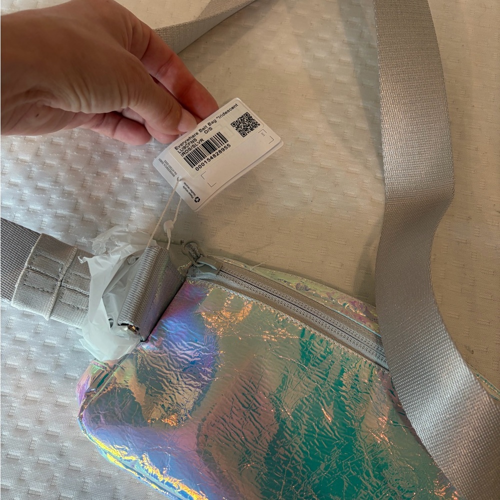 lululemon athletica Iridescent Holographic Crossbody Bag - Silver Strap - Picture 4 of 7